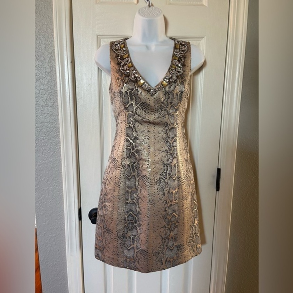 Laundry By Shelli Segal Jeweled Neckline Snake Print Mini Dress Size 4